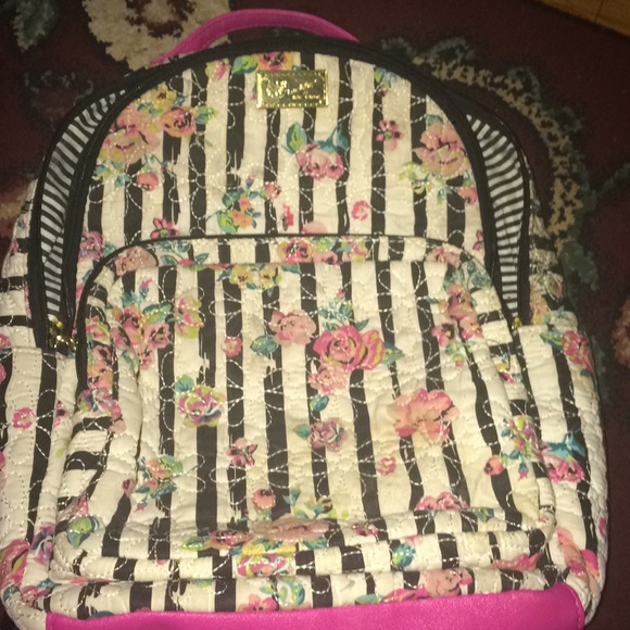 Black and white book bag - Picture 1 of 1